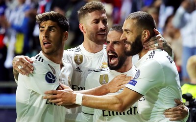 欧亿电竞热评-佩德里绝平球拯救巴萨